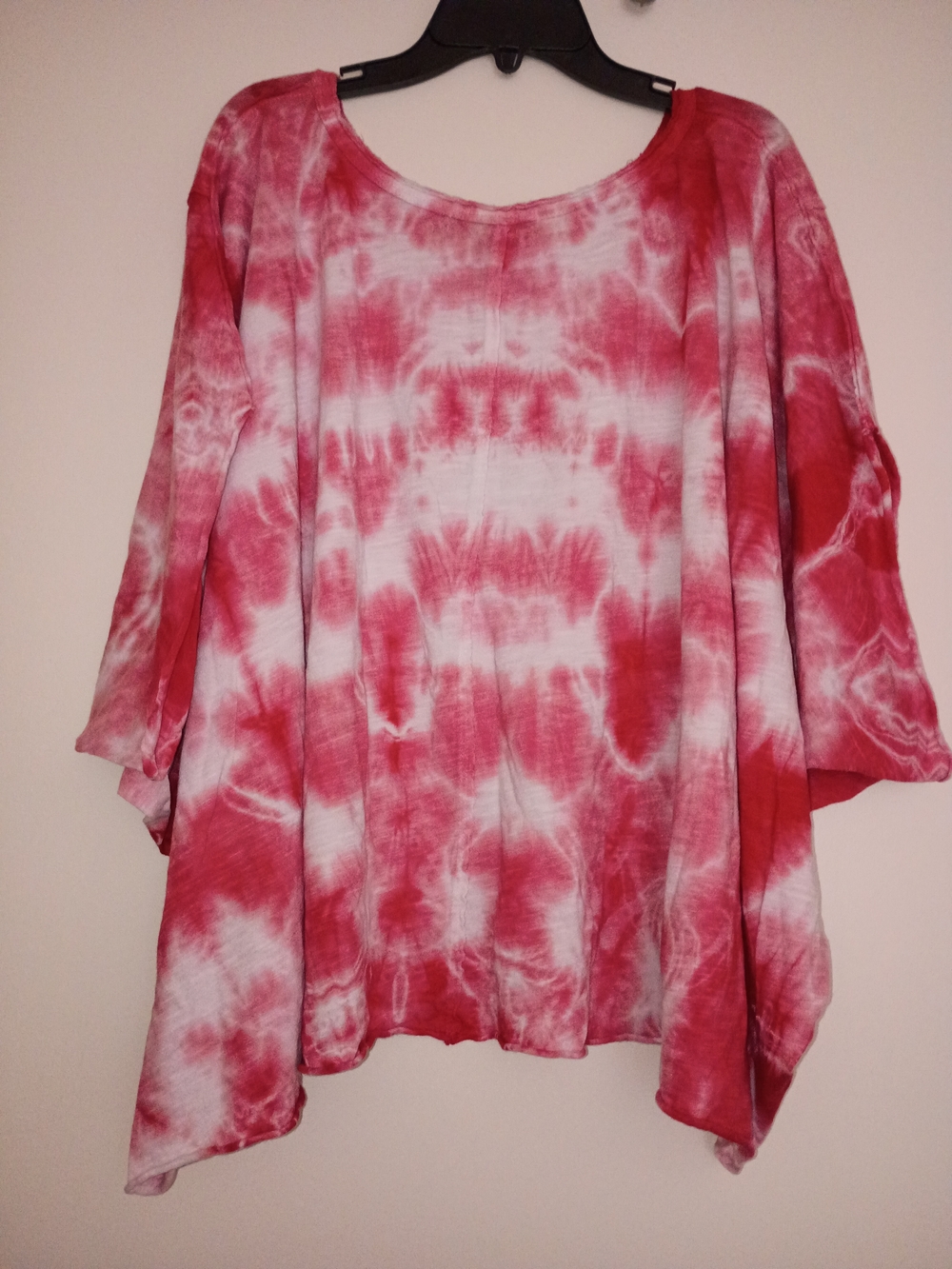 Women's Red Tie-Dye Scoop Neck Tunic